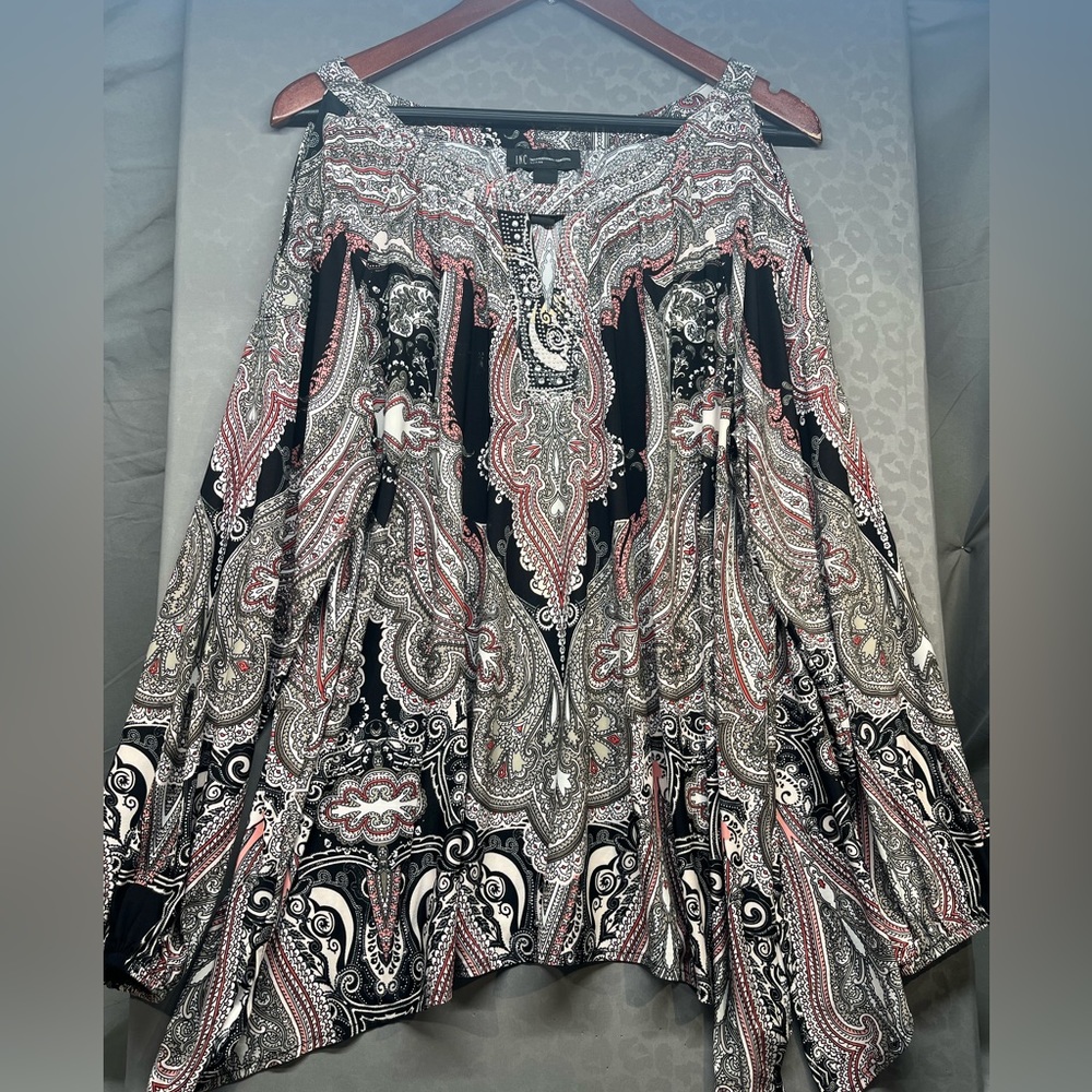INC women blouse like new, worn once. Size 2X